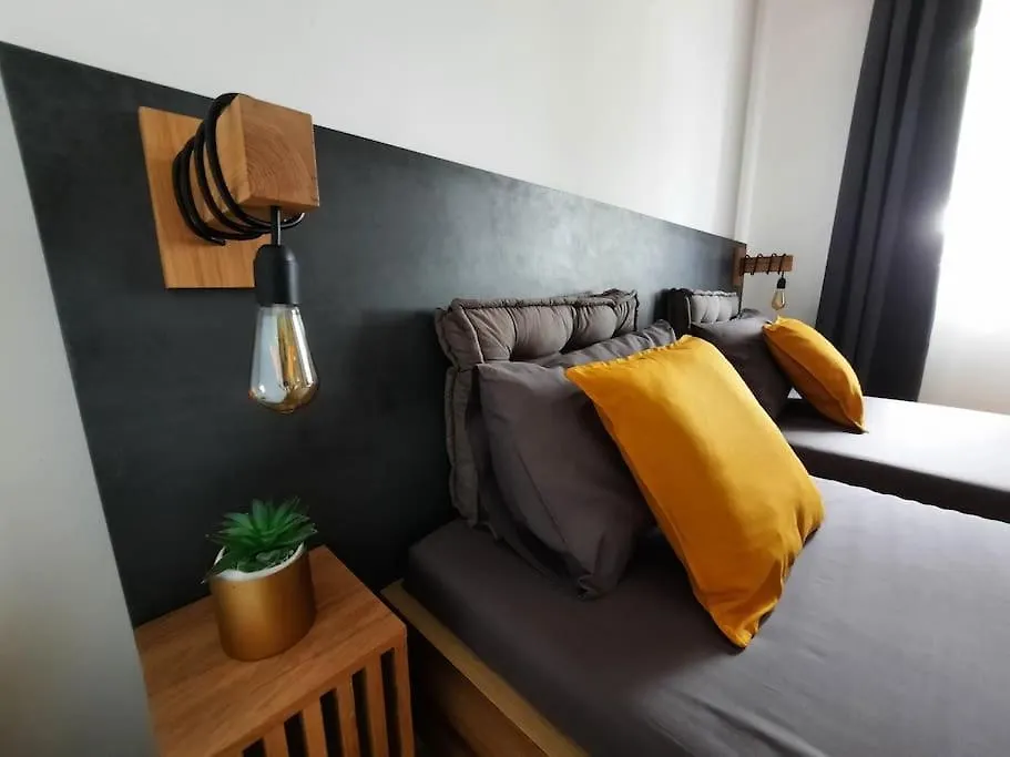 Large Apartment In Central Istria With Private Pool Pulici
