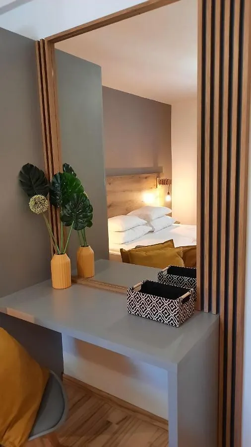 Large Apartment In Central Istria With Private Pool Pulici 0*,  Κροατία